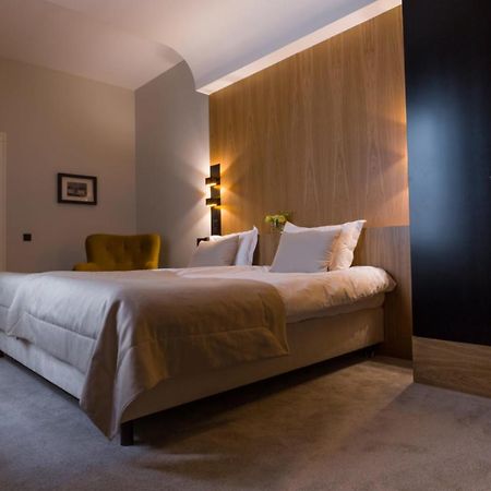 Hotel Nihil Novi ราดอม ภายนอก รูปภาพ