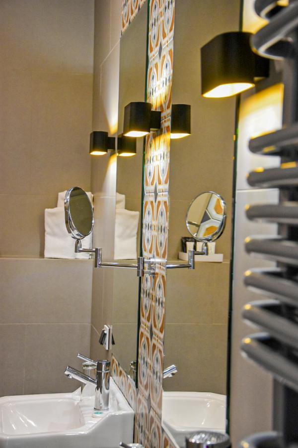 Hotel Nihil Novi ราดอม ภายนอก รูปภาพ