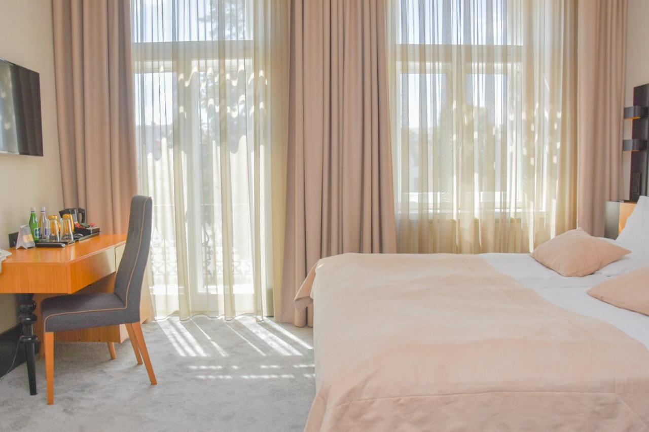 Hotel Nihil Novi ราดอม ภายนอก รูปภาพ